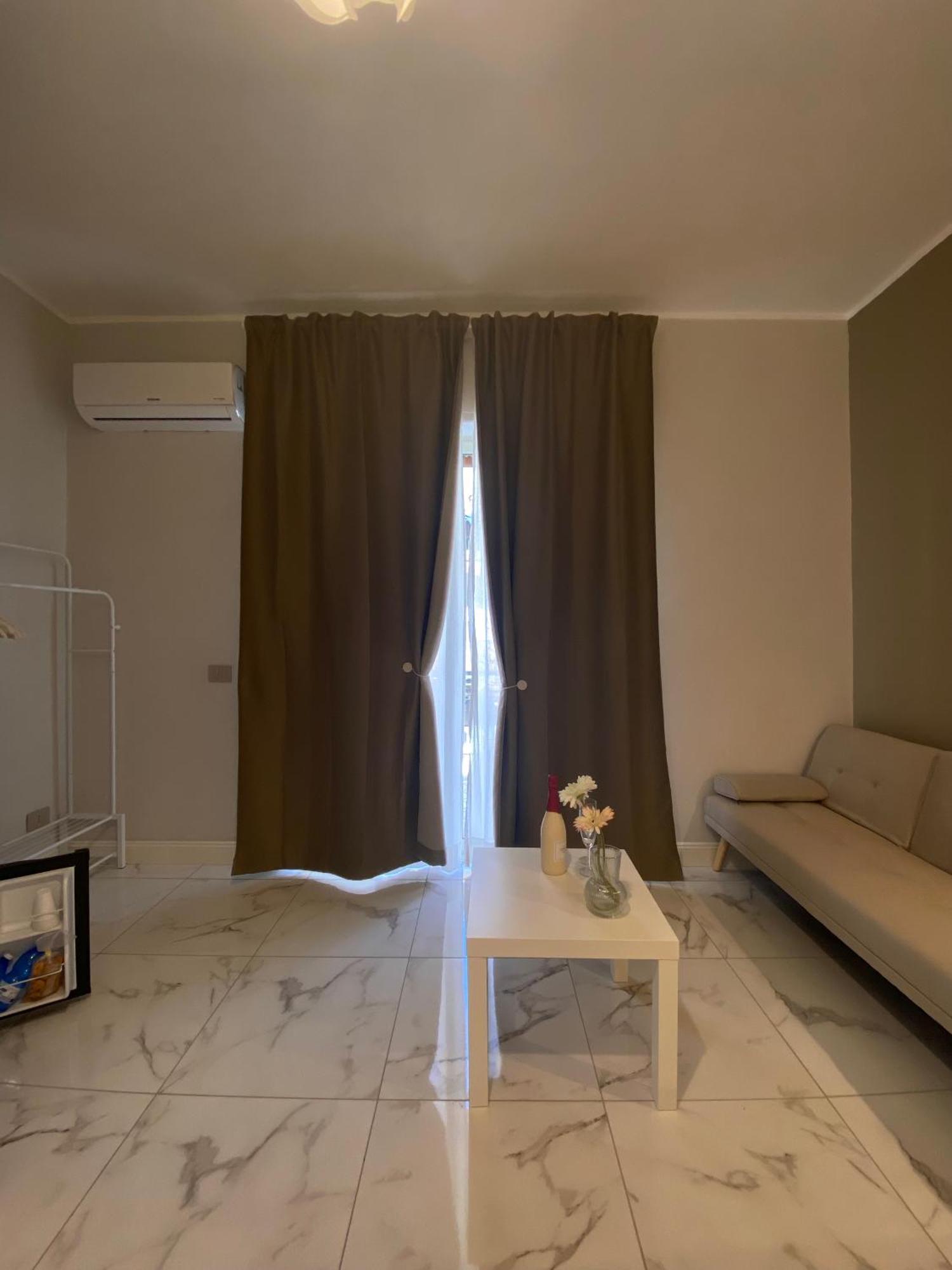 La Dimora Di Marti " Vicino Al Centro Storico Di Napoli" Bed & Breakfast Luaran gambar